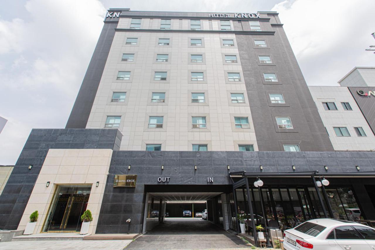 Knox Hotel Cheonan Exterior foto